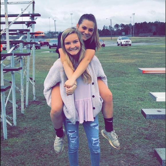 Meet your Posher, Shelby - Picture 1 of 1